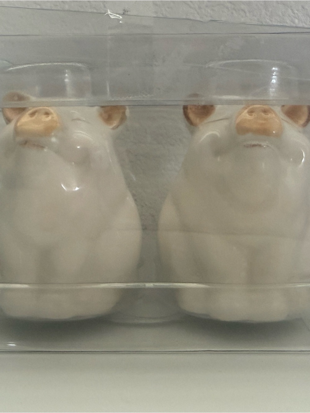 Hobby Lobby Ceramic White Pig Salt and Pepper Shakers (Pair)